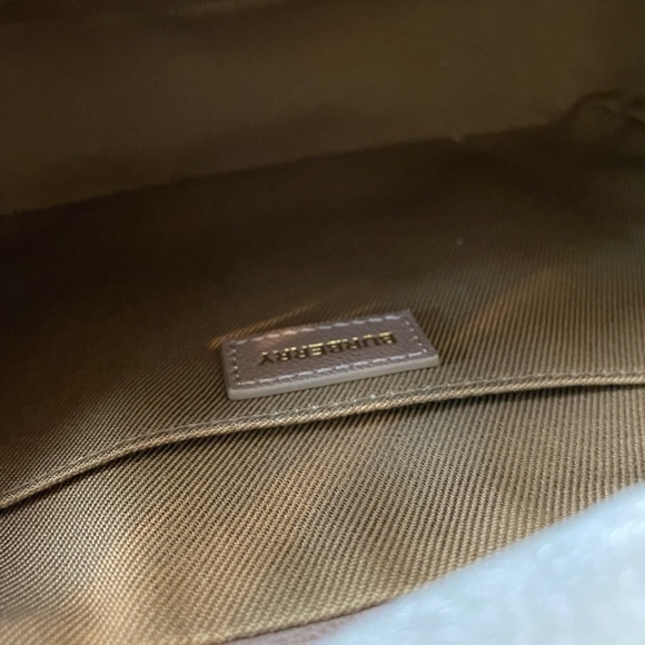 Burberry check print Crossbody bag brand new tag medium - Picture 3 of 6